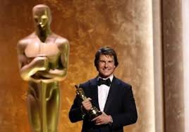 Tom Cruise Gets His Oscar at Last: A Night of Stars, Cheers, and Hollywood History